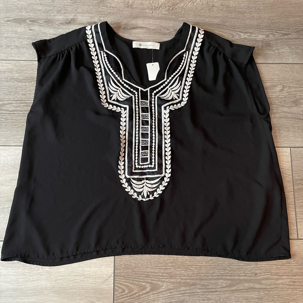 The Impeccable Pig Black Embroidered Top Sz M  💥